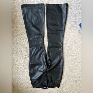 Hollister faux leather flare NEW 7R